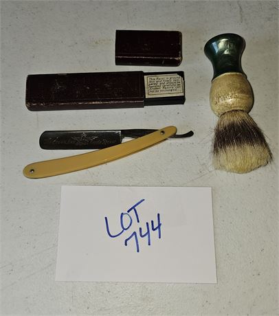 Crown & Eagle Bakelite Straight Razore Soligen & Shaving Brush