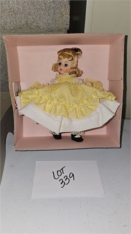 Madame Alexander Doll Amy 411