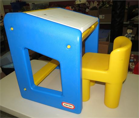 Little Tikes Desk/Chair