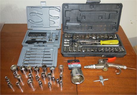 Assorted Tools: Sockets