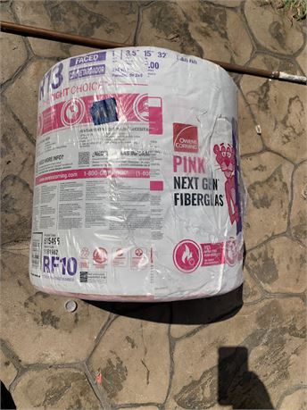 Owens Corning Pink Panther Fiberglass Insulation Roll RF10