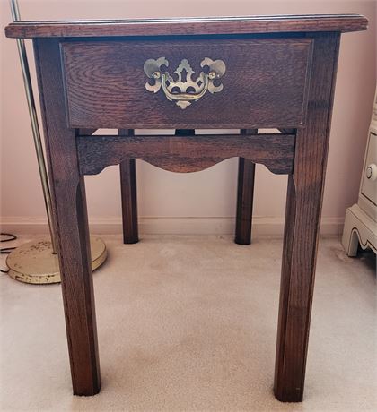 Hammaray End Table w/Drawer  2 of 2