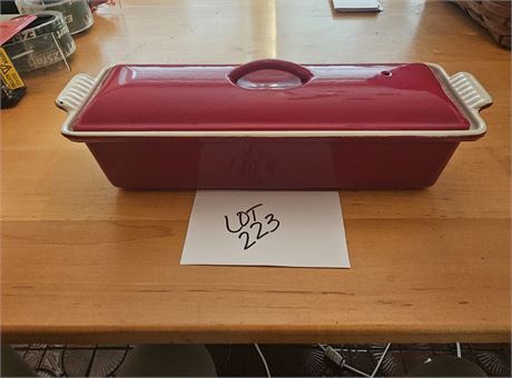 Le Creu Set Red Enamel Cast Iron Terrine Lidded Loaf Pan