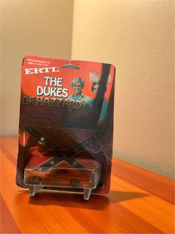 ERTL "The Dukes of Hazzard" General Lee Diecast Car In Original Packaging