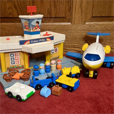 Fisher Price Jetport Airport Vintage Little People Playset #933