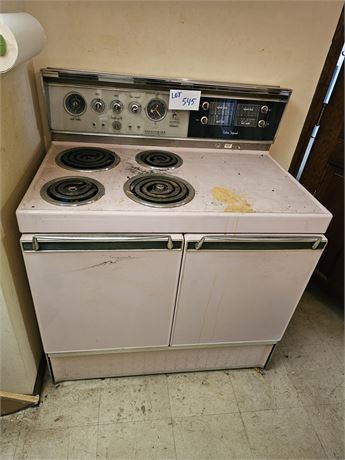 Vintage Pink Frigidaire Electric Custom Imperial Cookmaster Range