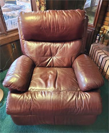 Wayside Faux Leather Recliner