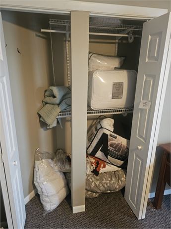 Closet Cleanout- King Size Comforter, Sets, Pillows & More
