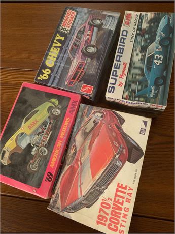 Model Car Kits - 70 Corvette Sting Ray, 66 Chevy, 69 AMX, Superbird Og Boxes