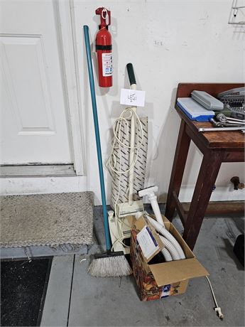 Singer Upright Sweeper / Brooms & More