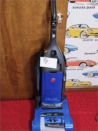 Hoover Upright Windtunnel Sweeper