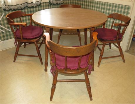 Small Kitchen Table With 4 Chairs