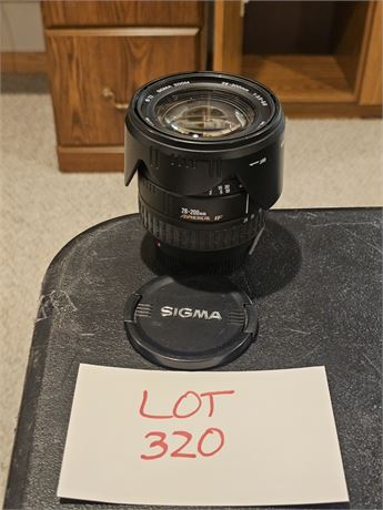 Sigma Aspherical IF 28-200MM F/3.5-5.6D Hyperzoom Macro Lens