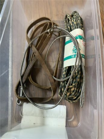 Leather Dog/Pet Leash & Gingham Pattern Rope & Tree Stand Hoist Rope
