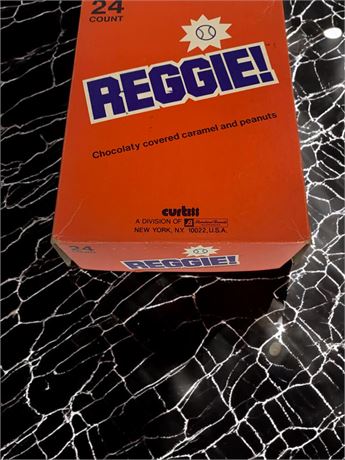 Vintage Reggie! Candy & Wrappers By Curtiss Endorsed By Reggie Jackson (Empty)