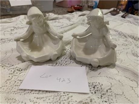 Set Of 2 Holland White Milk Glass Danish Girls Holding Their Skirts Figurines