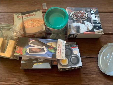 Springform Pan, Egg Poacher, Microwave Steak Grill & Round Roasting Rack & More