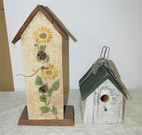 2 Bird Houses