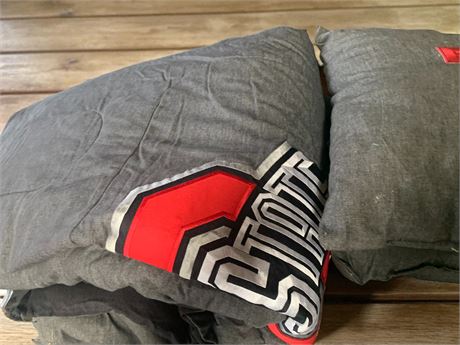 Dark Gray Ohio State University Buckeyes Comforter Bedding & Pillow Lot