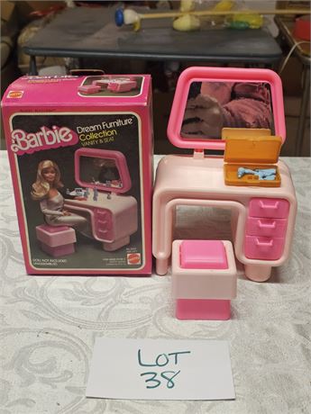 1978 Barbie Dream Furniture Vanity & Seat #2469 With Box