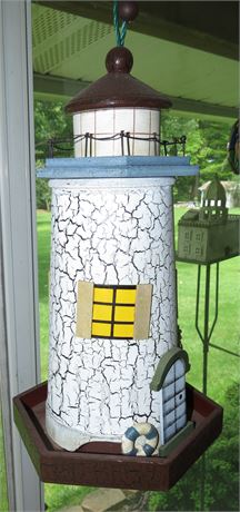 Decorative Lighthouse Bird Feeder