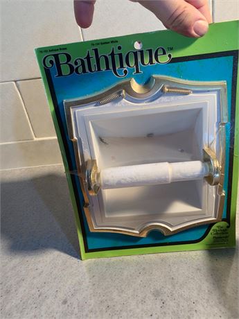 Plumbcraft Bathtique 4075 Collection Heritage Recessed Toilet Paper Holder Lot