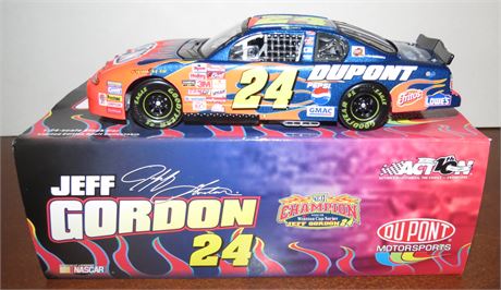 Jeff Gordon 1:24 Scale Stock Car