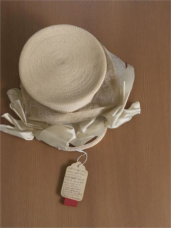 North Coast Fur Ladys Ivory Straw Hat W.Large Bow By May Company Cleveland Ohio