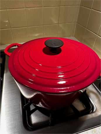 Large Le Creuset Dutch Oven