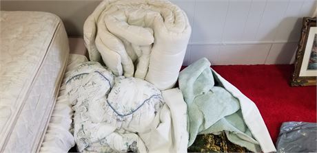 Mixed Size Bedding- Size, Style & Color Vary Plus Mixed Bath Rugs