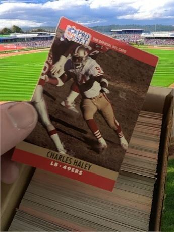 1990 PRO SET Series 1 Football Cards Lot