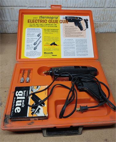 Vintage Bostick Thermogrip Electric Glue Gun in Original Plastic Carrying Case