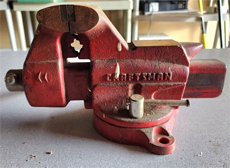 Craftsman Vise