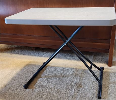 Heavy Duty Gray Plastic Folding Table (Small)