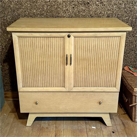Lane Mid-Century Modern Cedar Chest w/ Drawer - 30 x 17 x 30.5"T