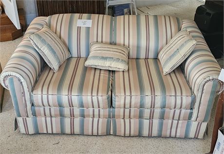 Sealy Pastel Loveseat