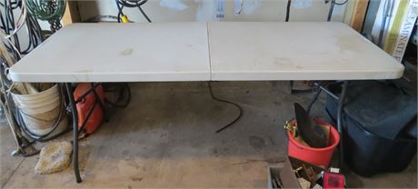 Lifetime 6' Folding Table