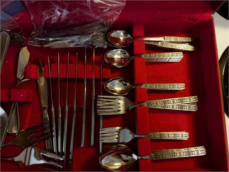 Orlean's Silver stainless set and Silver Plate items in hard box