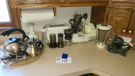 Mixed Kitchen Lot: Tea Kettle / Corningware Blender / Mixer / Utensils & More