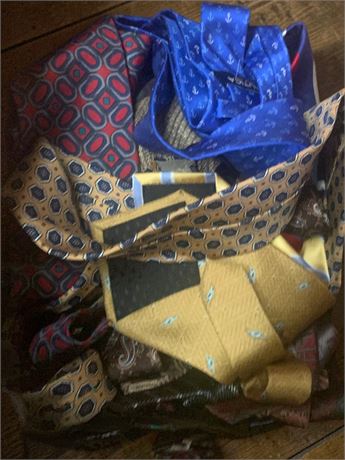 Mens Necktie Lot (Various Colors & Patterns)