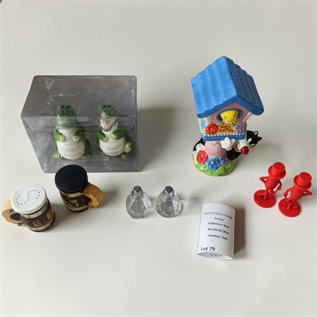 S & P Shaker Lot -  Planters Mr. Peanut, Amber Glass Beer Steins, Alligators