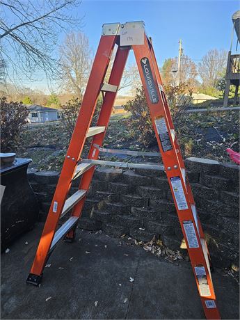 Louisville 6ft Heavy Duty 375lbs Folding Ladder