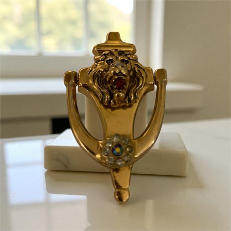 Coro Pegasus Lion Head Gold Tone Door Knocker Brooch