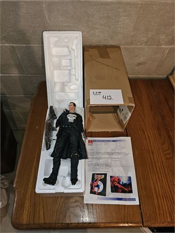 Marvel Collectors Club Punisher Statue 1/6 Scale In Original Box