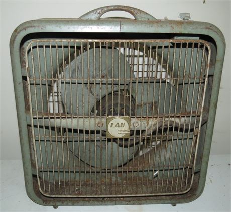 Lau Vintage Fan