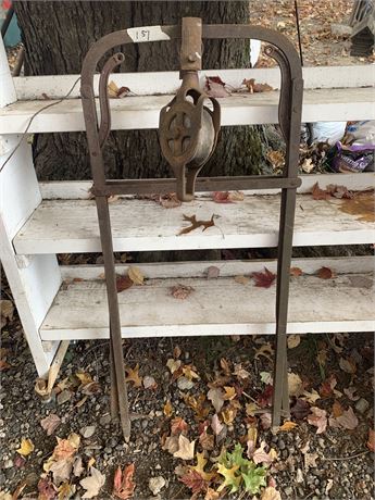 Antique Ney Co. of Canton Ohio Barn Hay Pulley Loading/Unloading Spearing Clamp