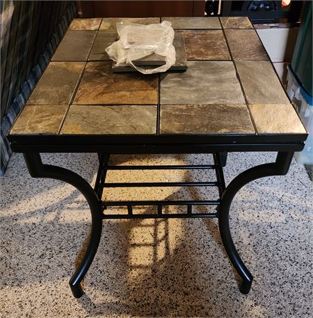 Antigo Table With Removable Tiles