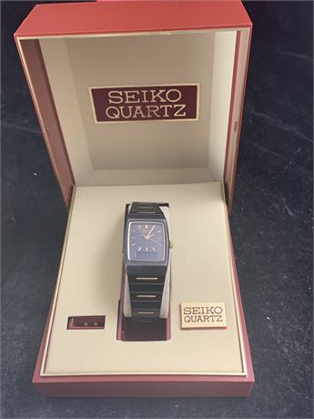 Vintage Seiko Ladies E029-5619 Digital Analog Watch STV175 with Box