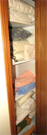 Closet Cleanout: Towels, Blankets, Throws, Etc