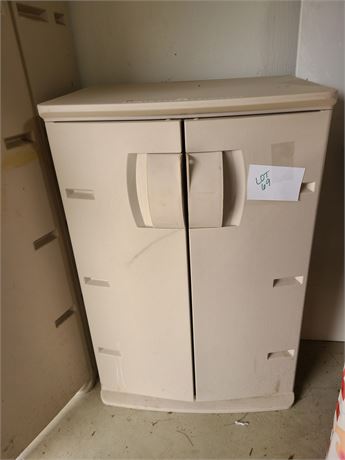 Rubbermaid Storage Cabinet